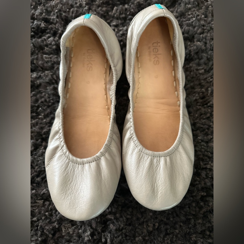Tieks Classic Taupe Size 9
